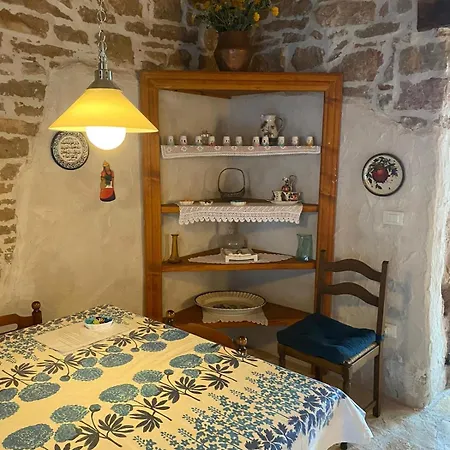 Domos Selene Casa Delle Farfalle Holiday home Tinjan
