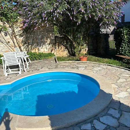 Domos Selene Casa Delle Farfalle Tinjan