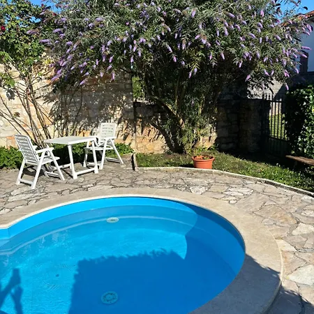 Holiday home Domos Selene Casa Delle Farfalle Tinjan